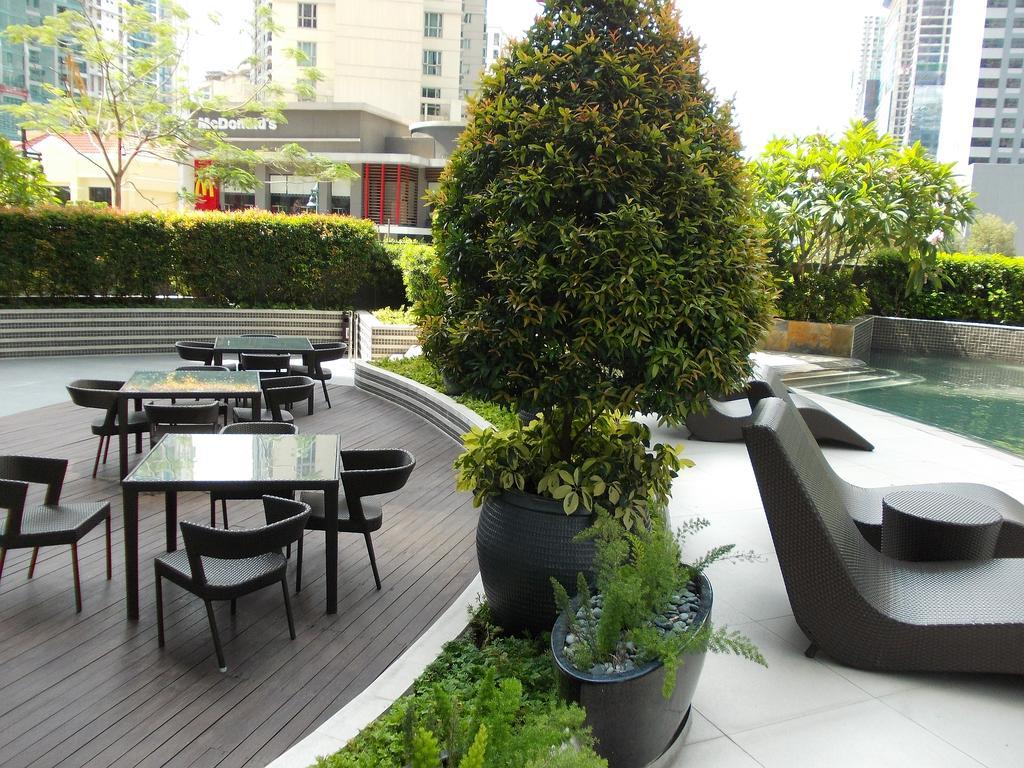 Avant Serviced Suites - Personal Concierge Manila Eksteriør billede